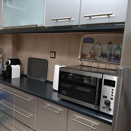 Cosy Apartment On Dragon Street Athena Bagian luar foto