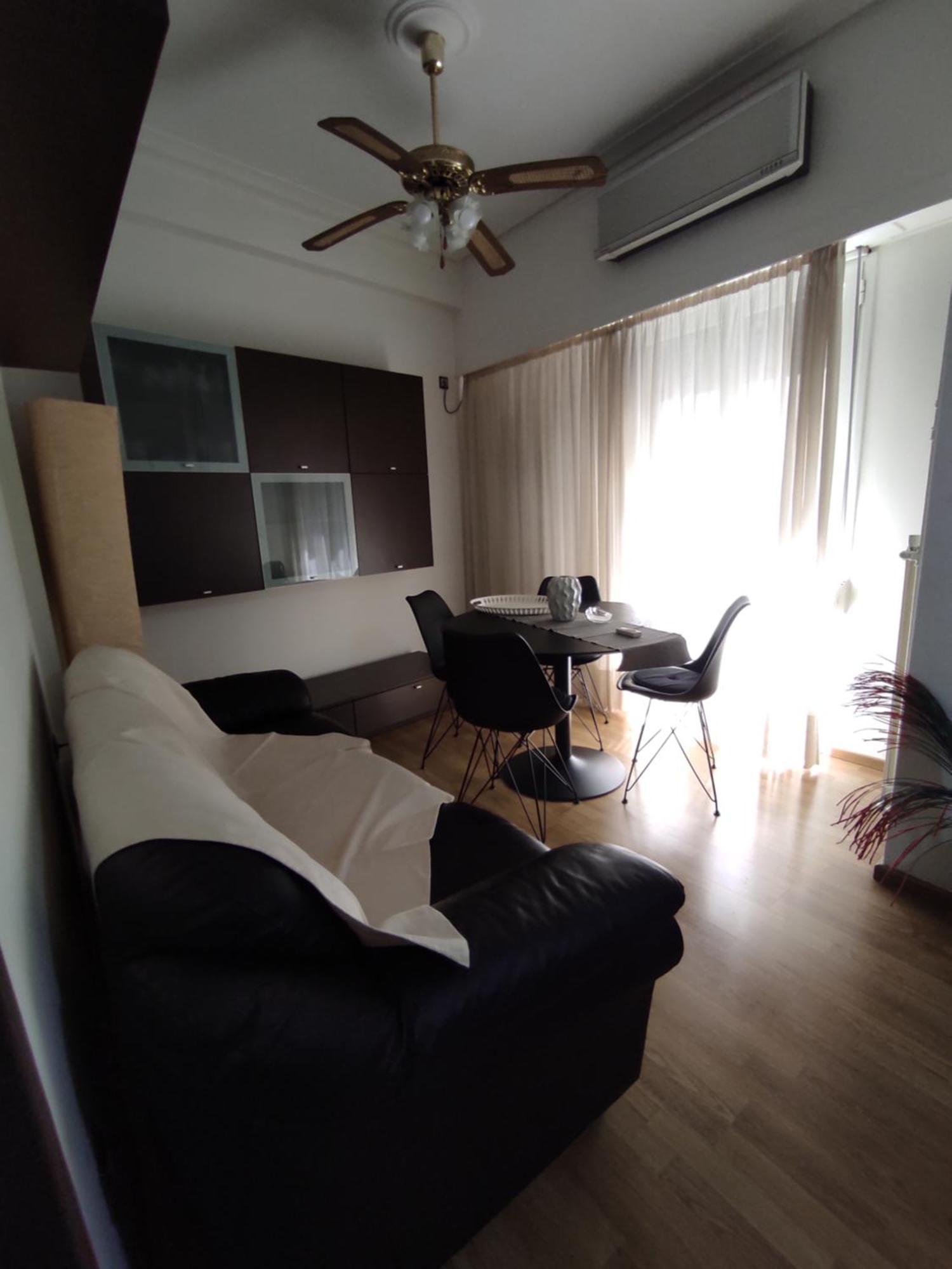 Cosy Apartment On Dragon Street Athena Bagian luar foto