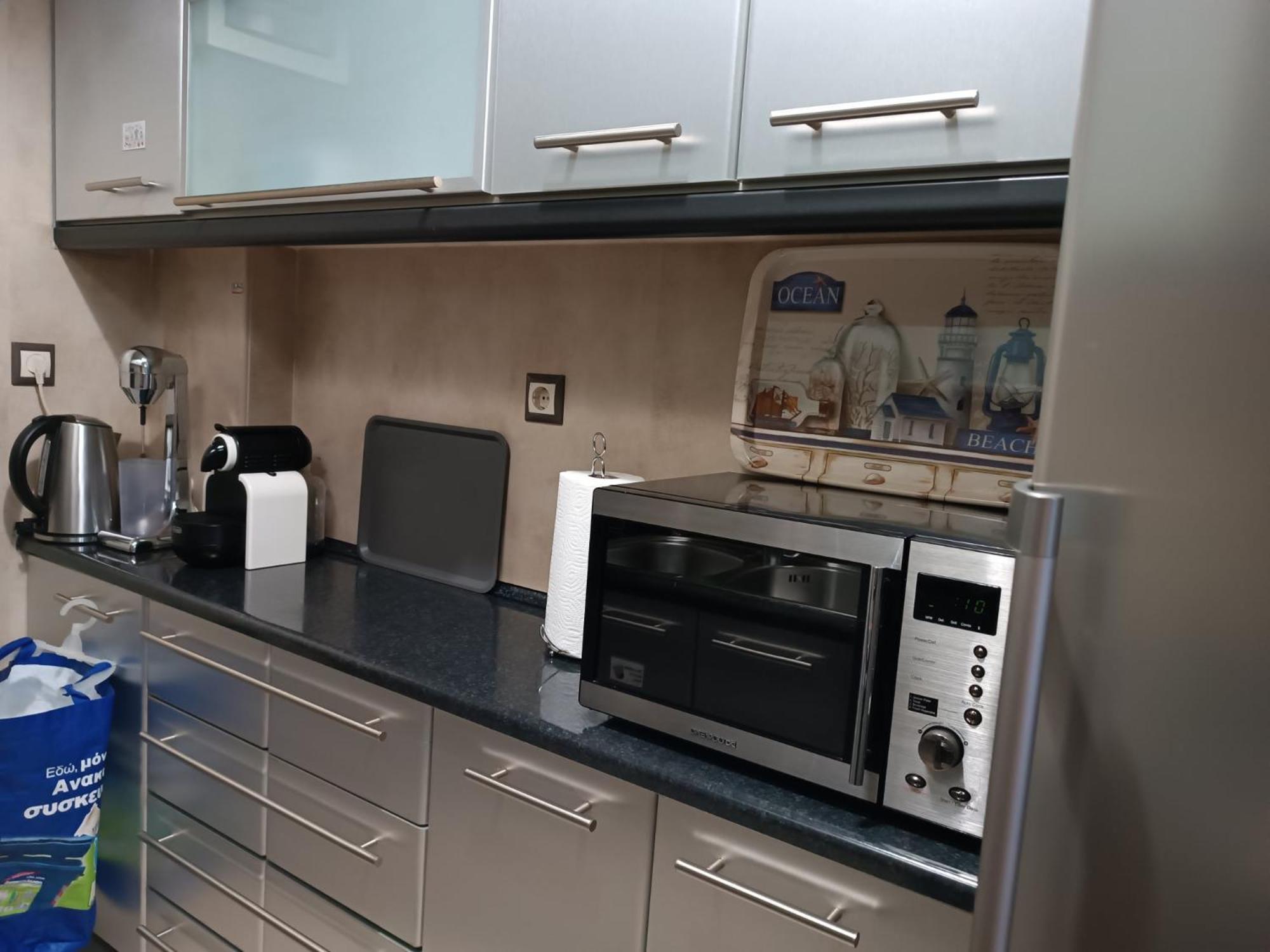 Cosy Apartment On Dragon Street Athena Bagian luar foto